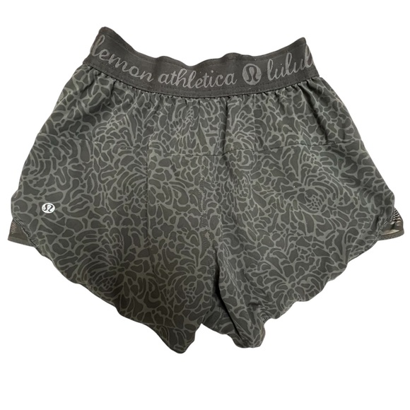 Lululemon Go the Distance Reversible Black Petal Short - Picture 3 of 9